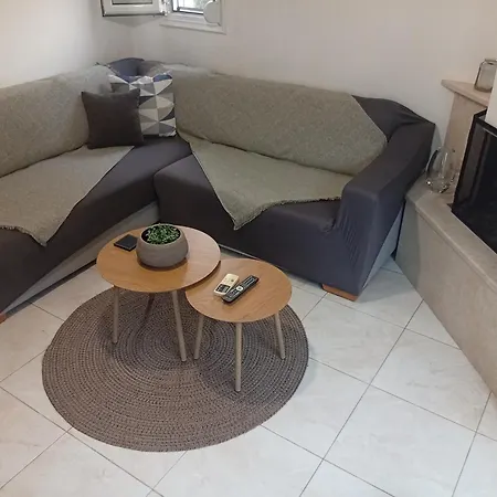 Ваканционна къща Neirides House