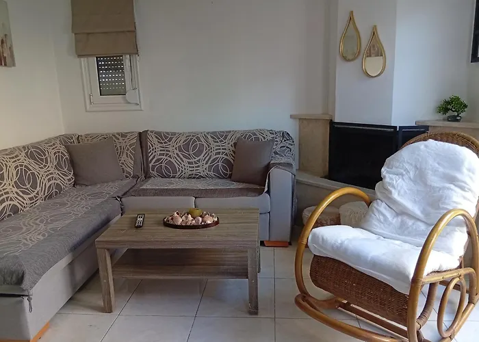 Neirides House Karianí